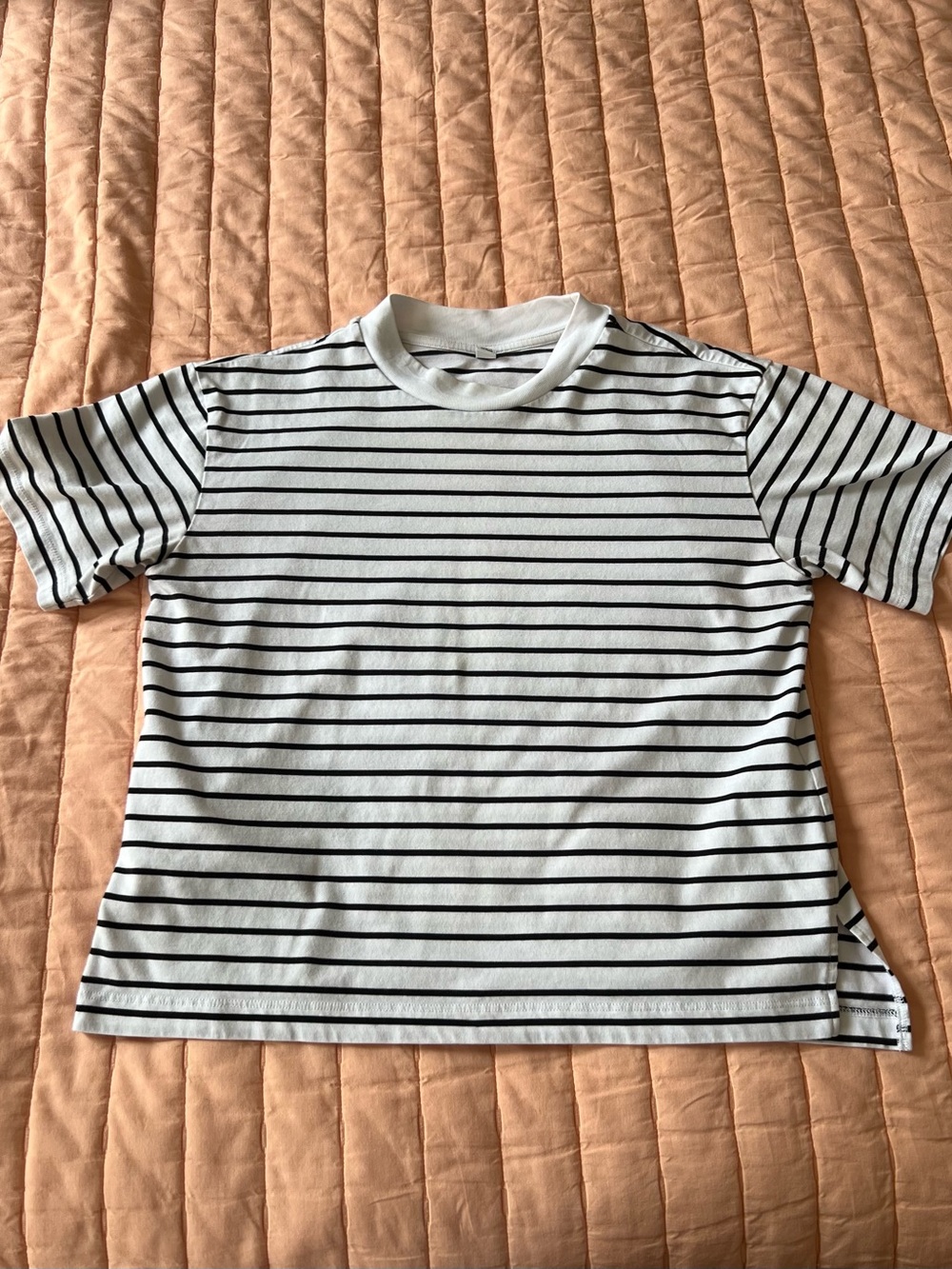 Uniqlo Cotton White & Black Striped Short-Sleeve Crew Neck Tee Tshirt Size XS